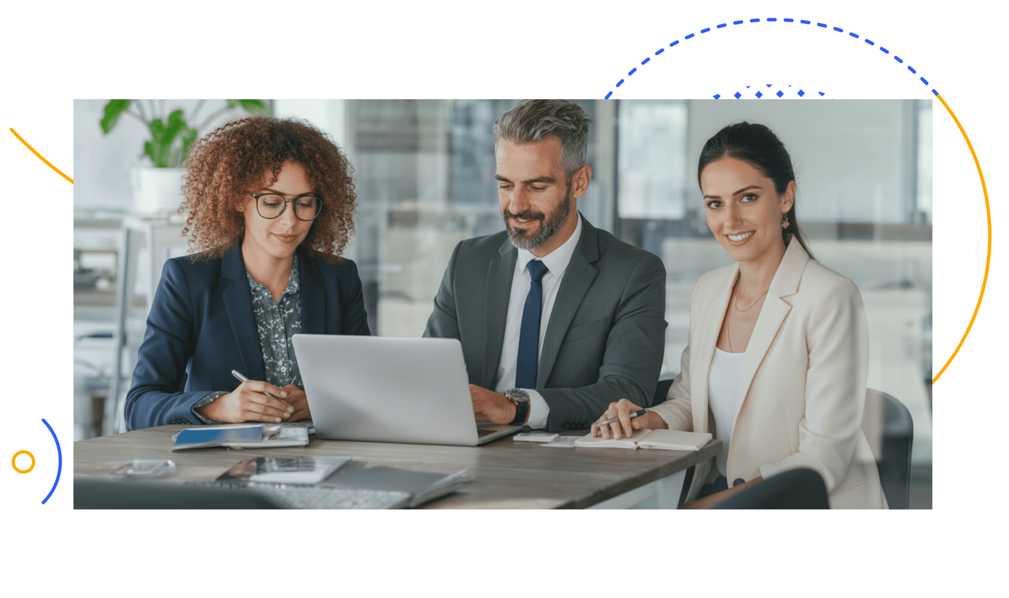 IT SaaS AI Platform colleagues working at a table1-1